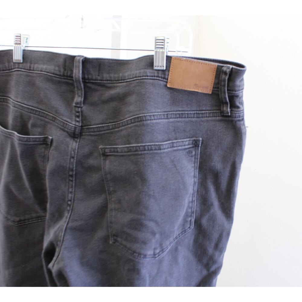 NWT Madewell The Tall Girl Jean in Adolpha Wash Ripped Knee Size 33 T 33 Tall - Picture 9 of 10